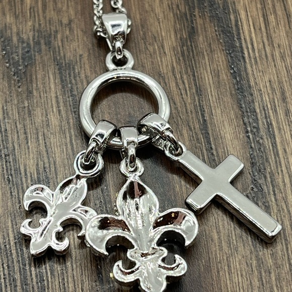 Silver Charm Necklace with Cross and Fleur-de-lis with Rhinestones Necklace - Picture 13 of 14